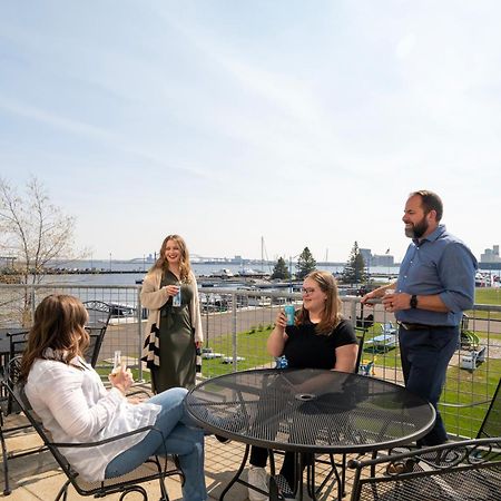Park Point Marina Inn Duluth Exterior photo